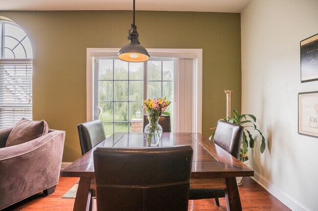 Foto del edificio - 216 Westbrook Dr