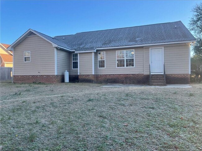 Building Photo - 112 Kingsberry Ct