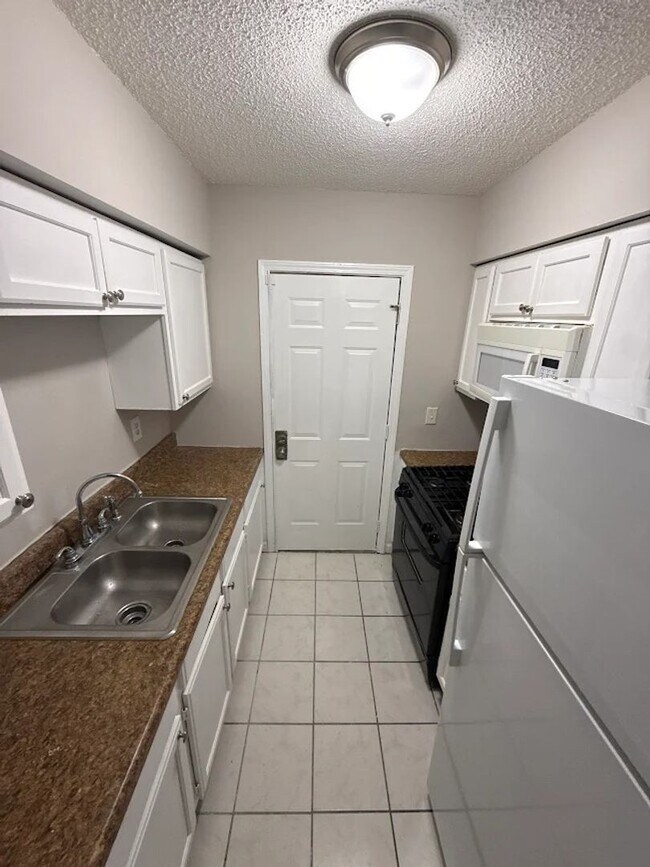 Foto del edificio - 230 Rosser St SW