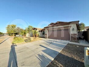 Building Photo - 2843 E Trigger Way