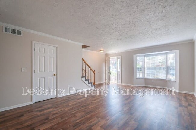 Foto del edificio - 302 Ash Forge Dr