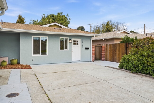 Building Photo - 1238 Coral St