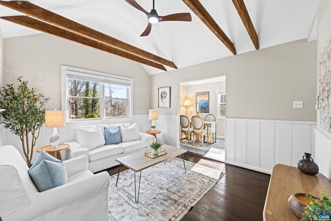 Foto del edificio - 1407 Vine St