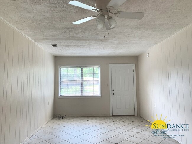 Building Photo - Nice 2 Bedroom Duplex in Fort Walton Beach