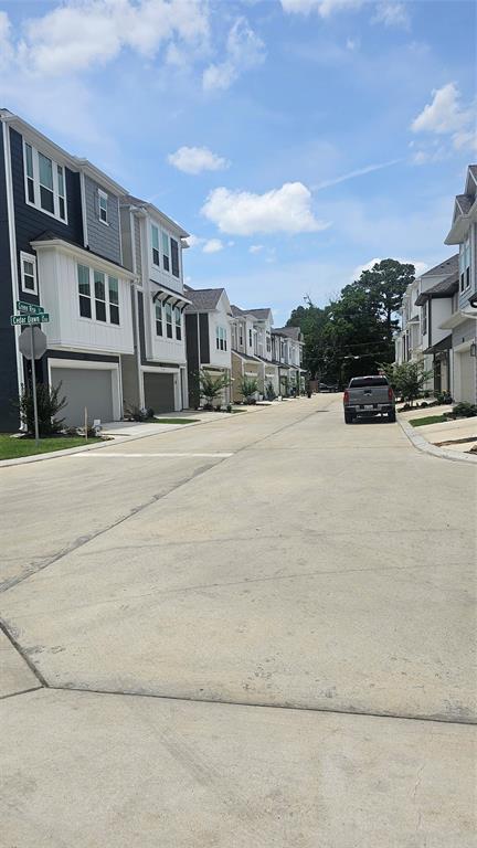 Foto del edificio - 3207 Cedar Dawn Ln
