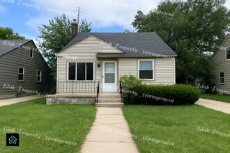 Building Photo - 19757 Kingsville St