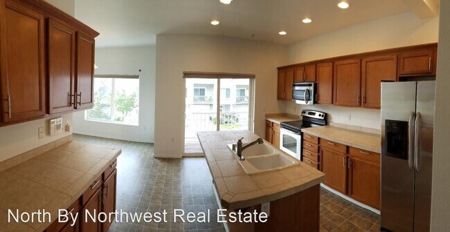 Building Photo - 3 br, 2.5 bath House - 5317 Military Road ...