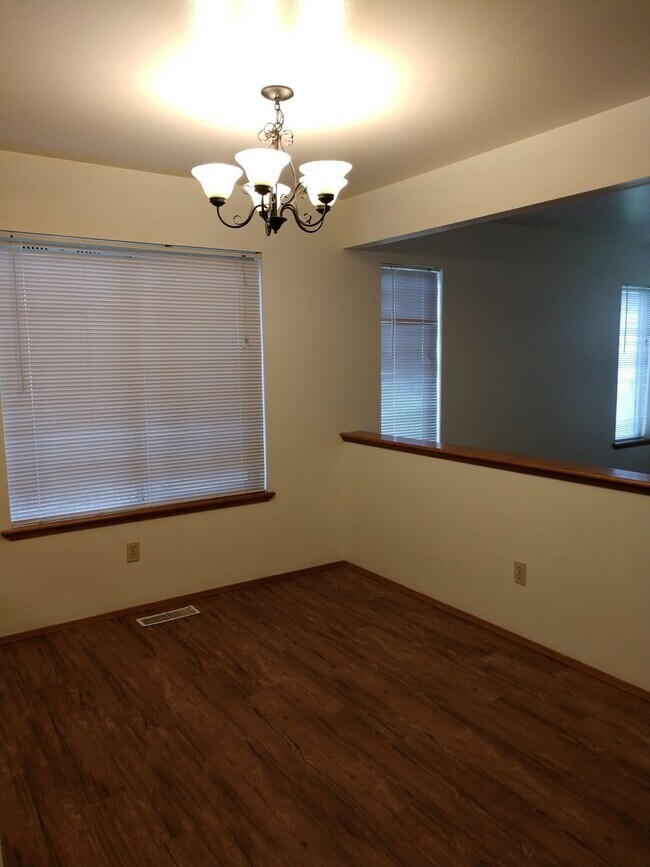 Foto del edificio - 2236-2238 Yew St