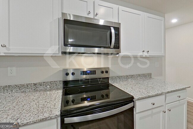 Building Photo - 384 Ironwood Ct