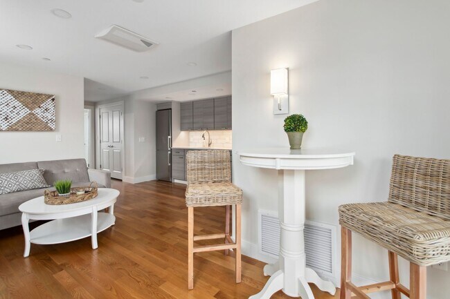 Foto del edificio - Winter Rental: Portside Walkabout (Dog-Friendly!)