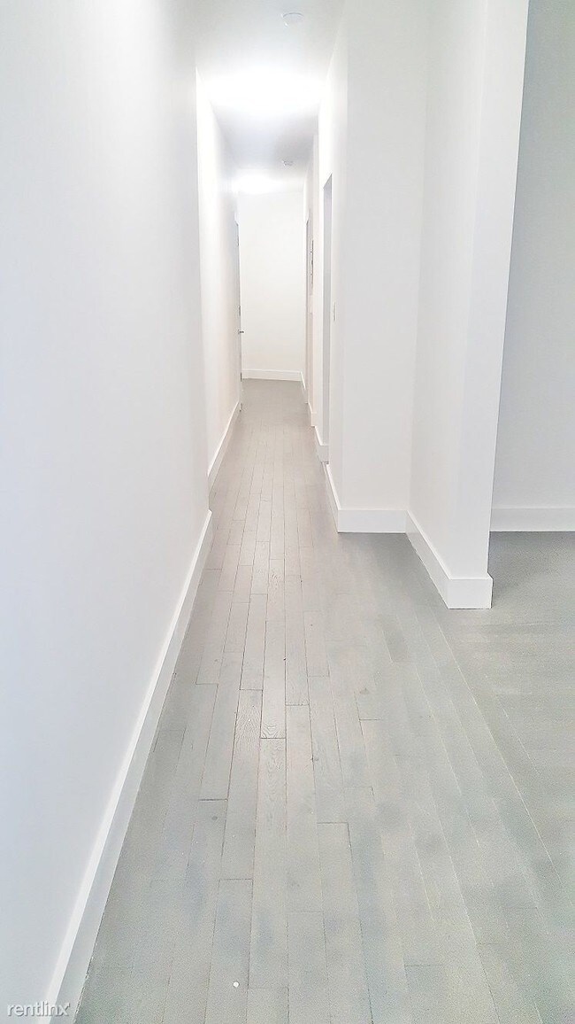 Building Photo - 602 W 140th St