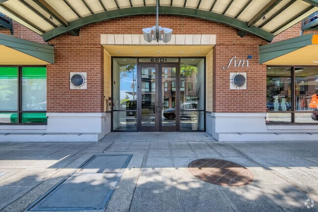 Building Photo - 6801 Greenwood Ave N