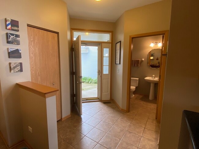Building Photo - 14837 W Victoria Crossing