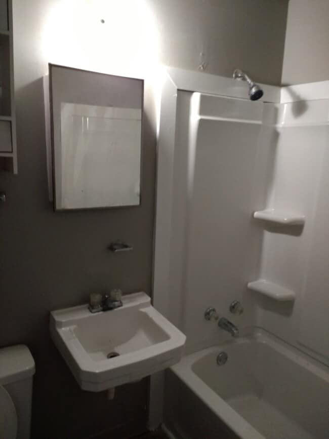 Building Photo - 6203 E 153 Terrace