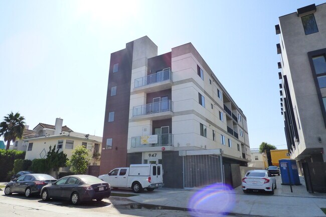 Foto del edificio - 947 Wilcox Ave