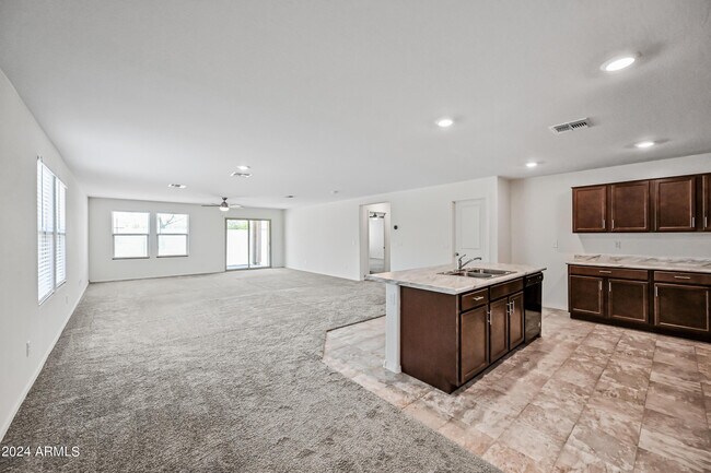 Building Photo - 25568 W Euclid Ave