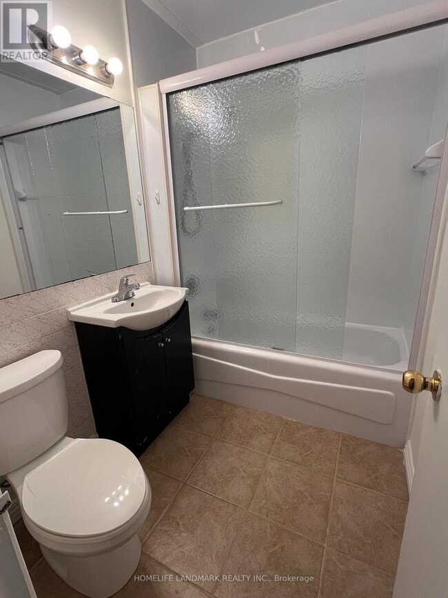 Building Photo - 49 Addison Crescent