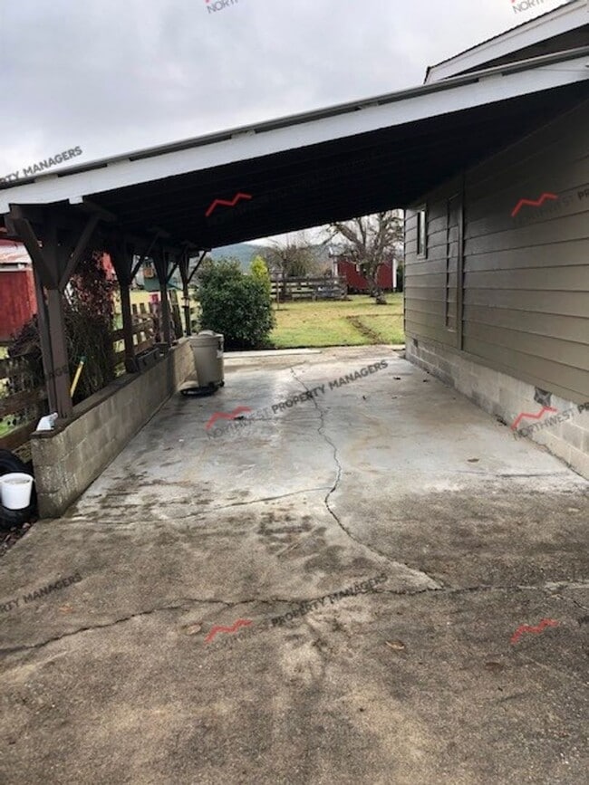 Building Photo - STATUS: PENDING APPLICATION-|R98| $1495