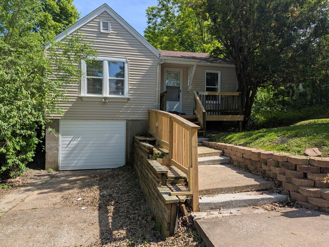 Foto principal - Single Family Charmer in Jennings - Sectio...