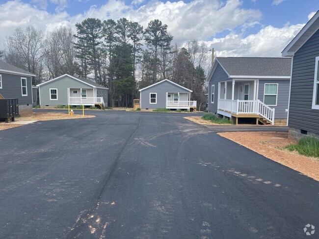 Building Photo - Tapestry Homes