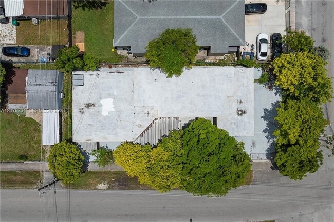 Foto del edificio - 1701 NW 19th Ave