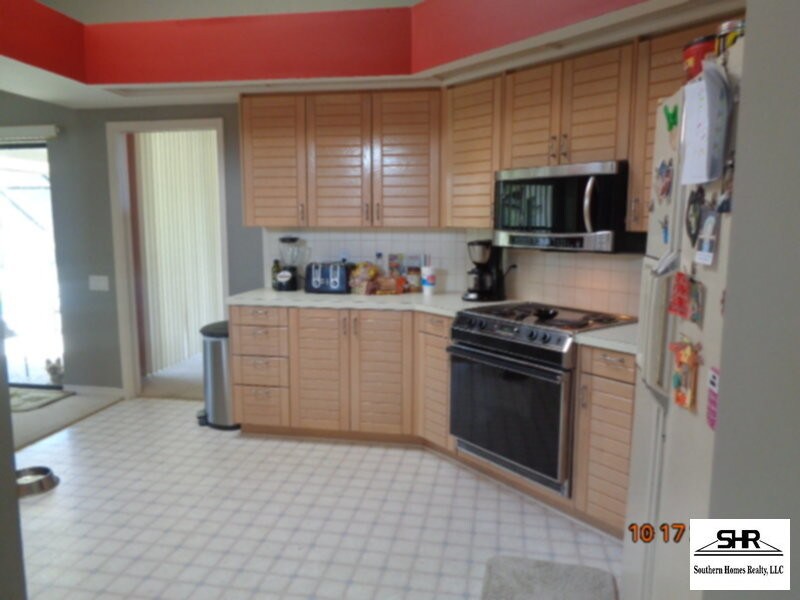 Foto del edificio - 583 W Roberts Rd
