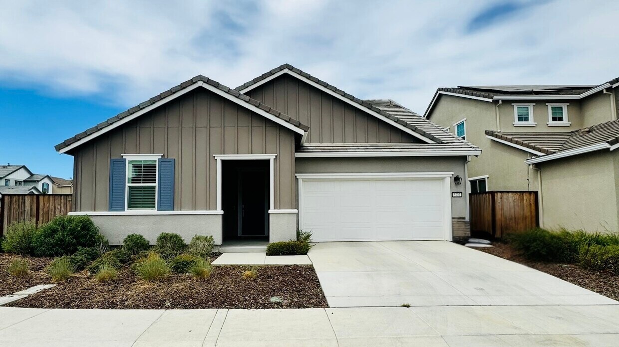 Foto principal - 5401 Spg Mountain Ln