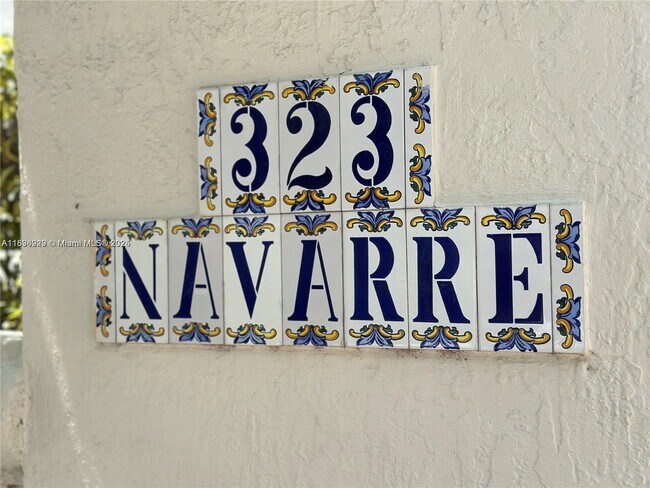 Foto del edificio - 323 Navarre Ave
