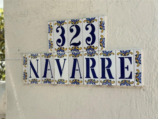 Building Photo - 323 Navarre Ave
