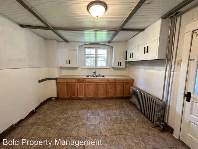 Foto del edificio - 2 br, 1 bath House - 536 E Arch Street
