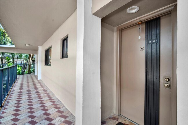 Foto del edificio - 8400 SW 133rd Avenue Rd