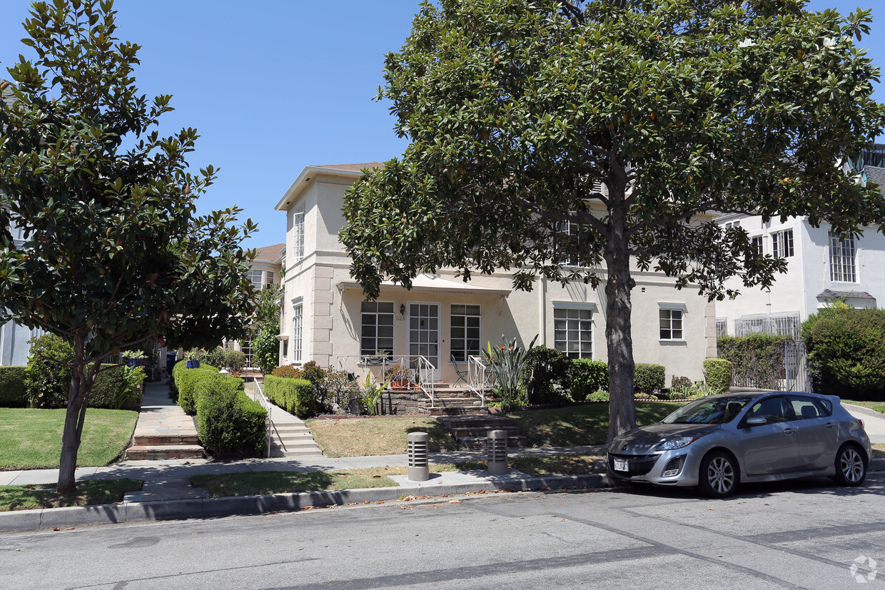 Primary Photo - 625 S Ridgeley Dr