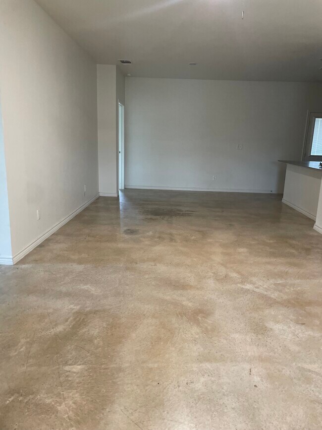 Foto del edificio - 1800 Emma Naylor Ct