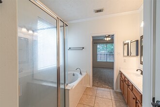 Building Photo - 17911 Serene Shore Dr