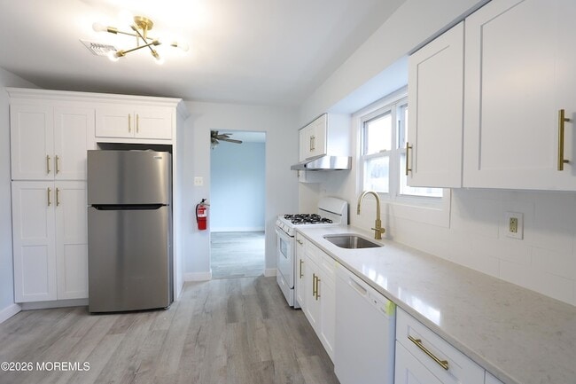 Foto del edificio - 21 Aster St