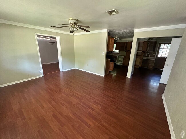 Foto del edificio - 511 Manor Dr
