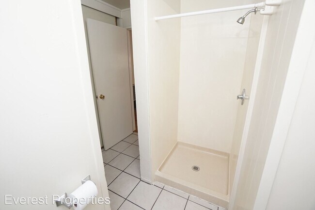 Foto del edificio - 2545 Benvenue Ave