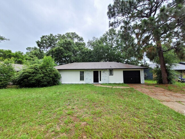 Foto del edificio - 6080 Judy Dr Milton: Ask us how you can re...
