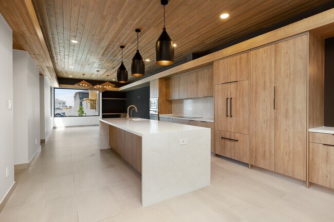 Foto del edificio - Carey Estates 4508