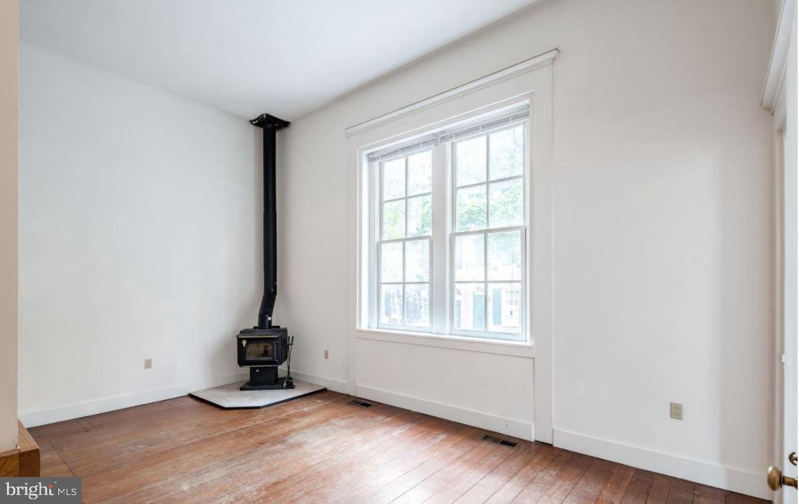 Foto principal - 260 S 9th St