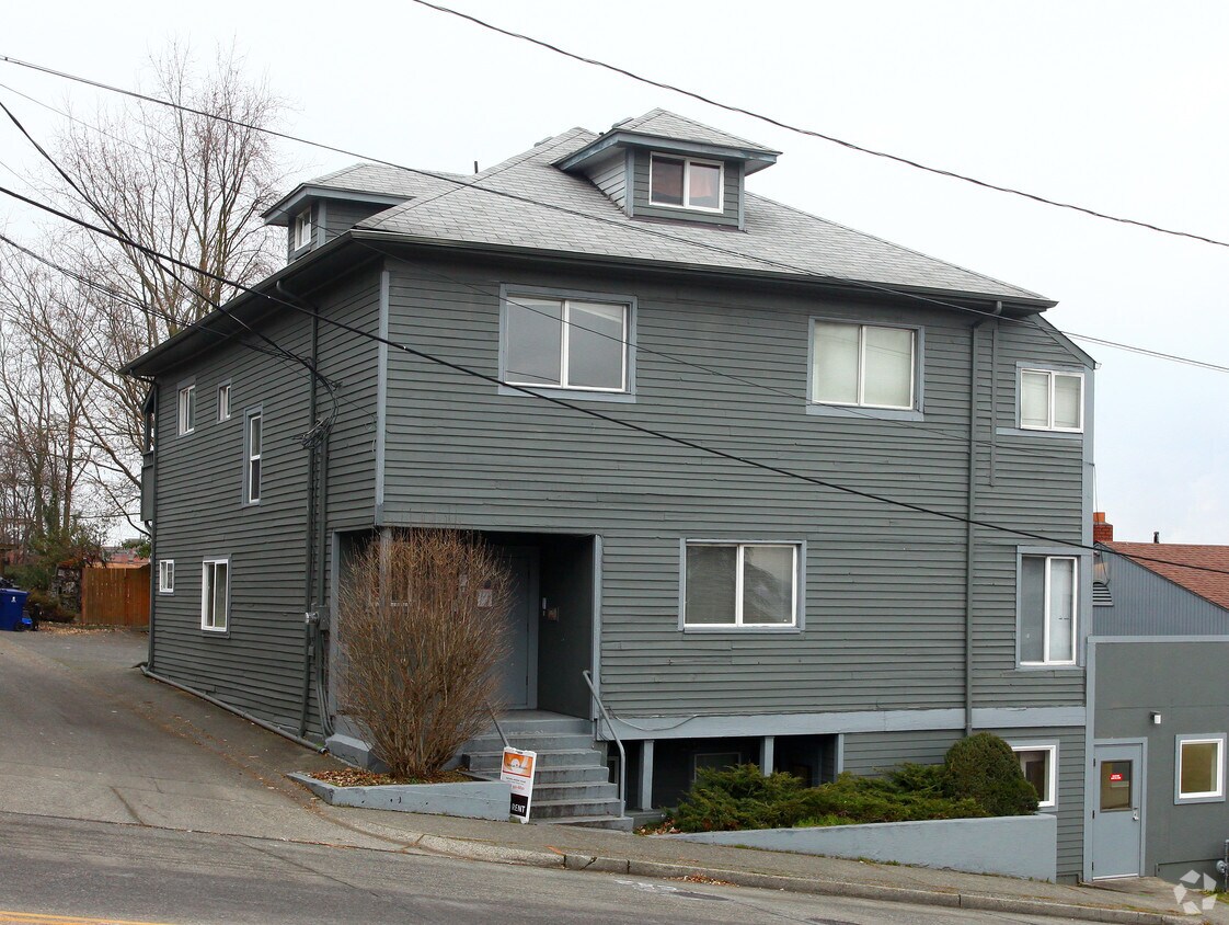Primary Photo - 609 S 15th St