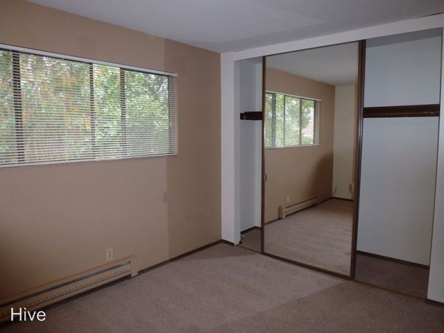 Building Photo - 4901 Phinney Ave N
