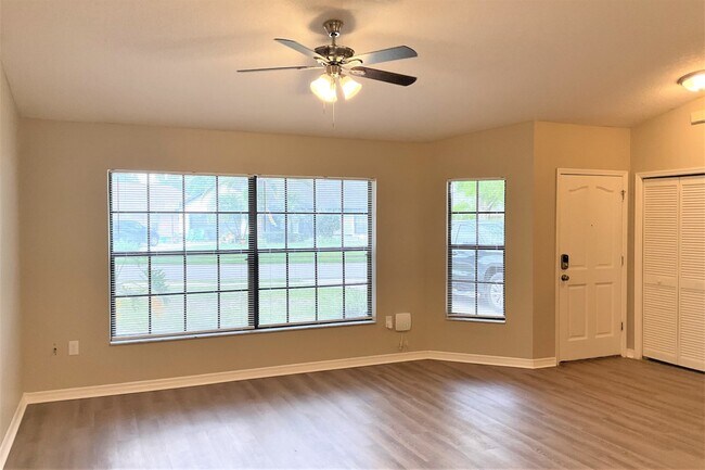 Foto del edificio - 1538 Reade Cir
