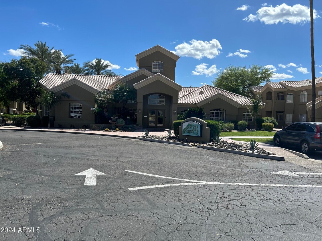 5335 E Shea Blvd Unit 2064, Scottsdale, AZ 85254 Room for Rent in