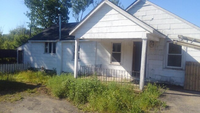 Building Photo - 6606 Ridge Rd