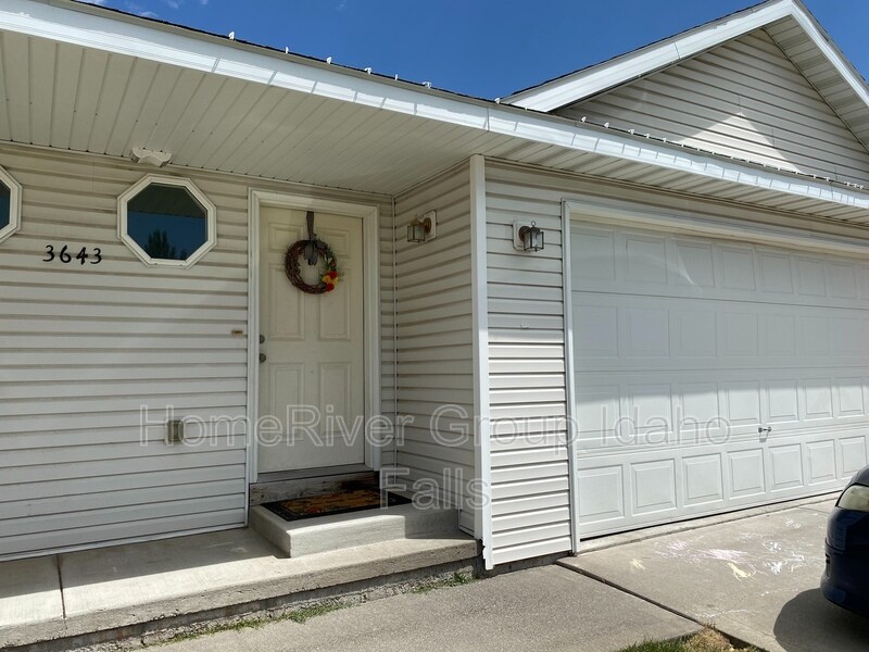 3643 Deloy Dr Unit Apt B, Idaho Falls, ID 83401 Condo for Rent in