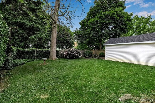 Building Photo - 4625 Meadowbrook Rd