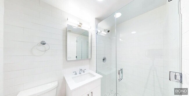 Foto del edificio - 157 E 71st St
