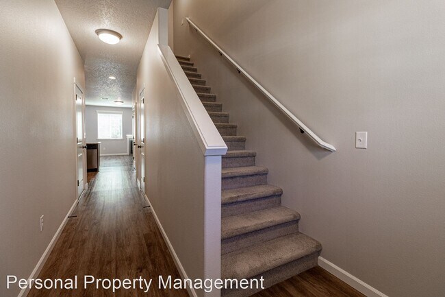 Foto del edificio - 3 br, 2.5 bath House - 11301 NE 14th Court