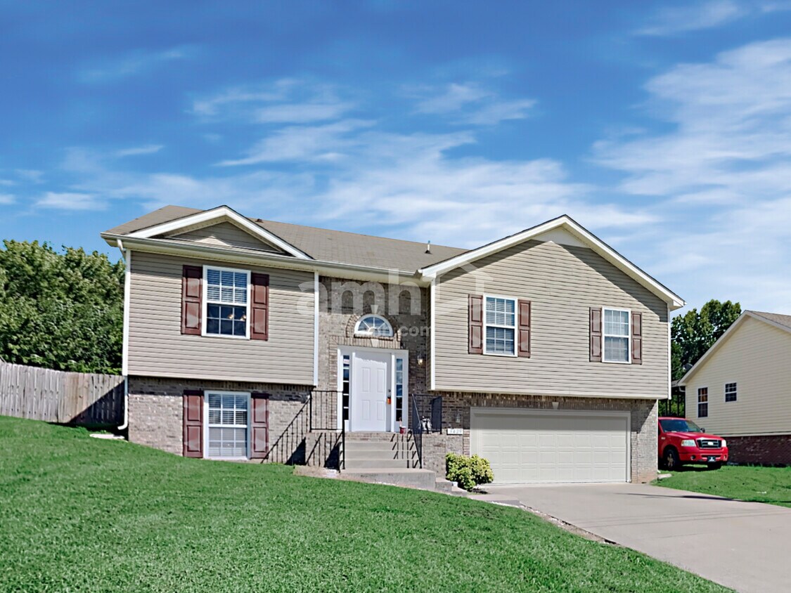 3429 Queensbury Road House Rental in Clarksville, TN